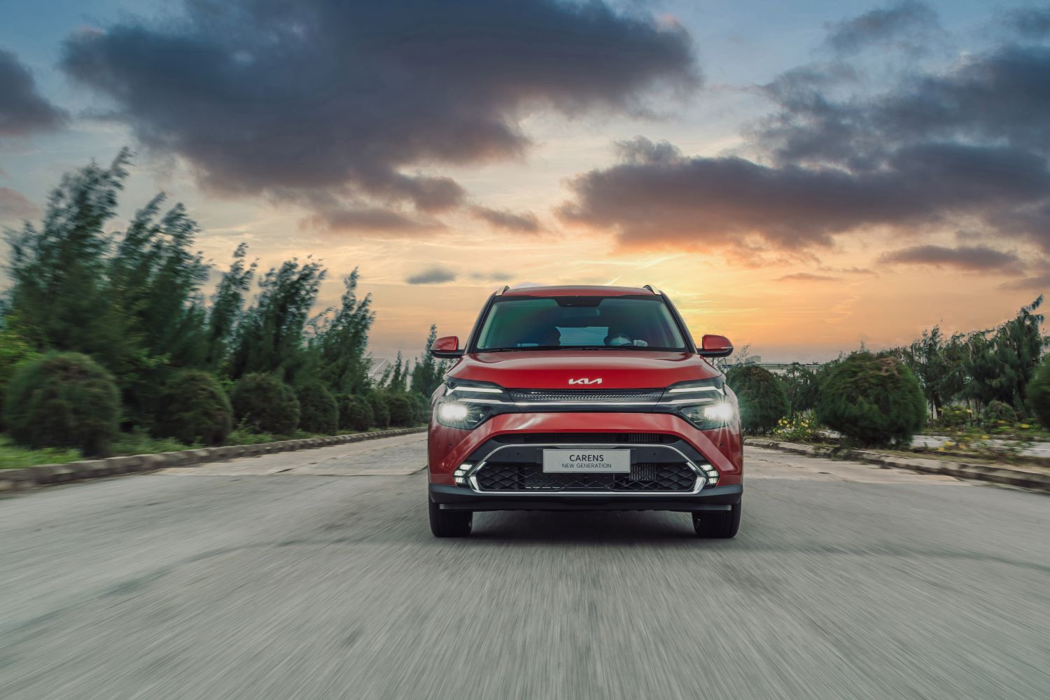 kia-carens-ngoai-that-01