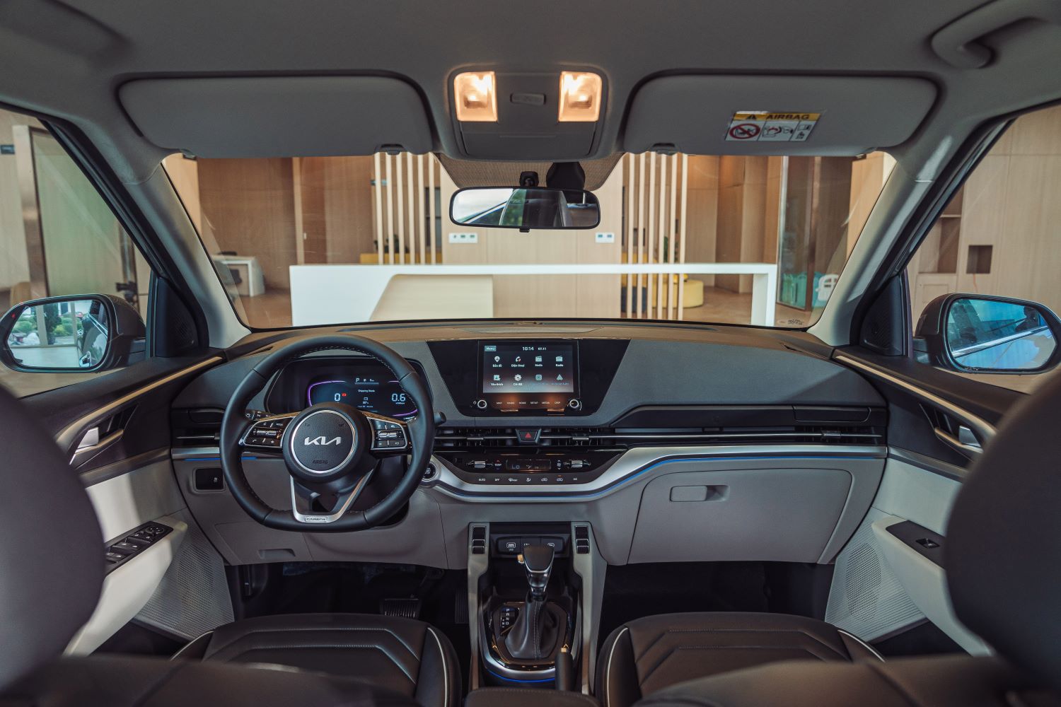 kia-carens-noi-that-01