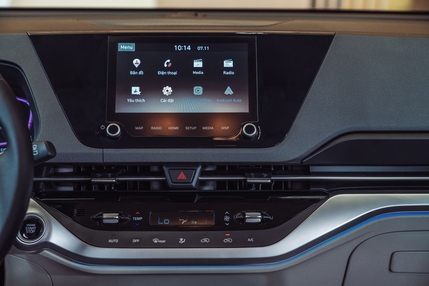 kia-carens-noi-that-02